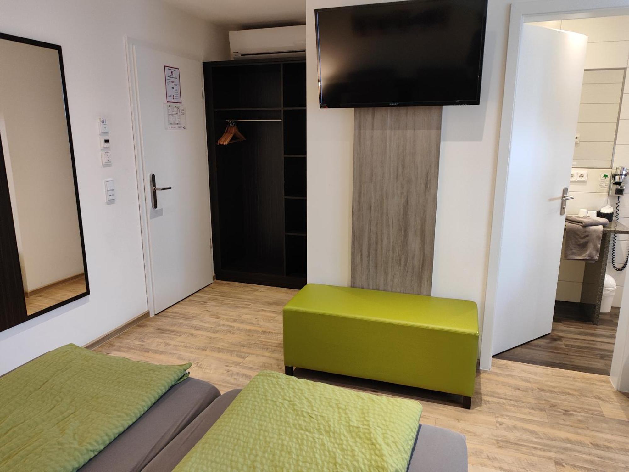 Hotel Gaestehaus Stock Zimmer Teekaennle ฟรีดริชส์ฮาเฟน ภายนอก รูปภาพ